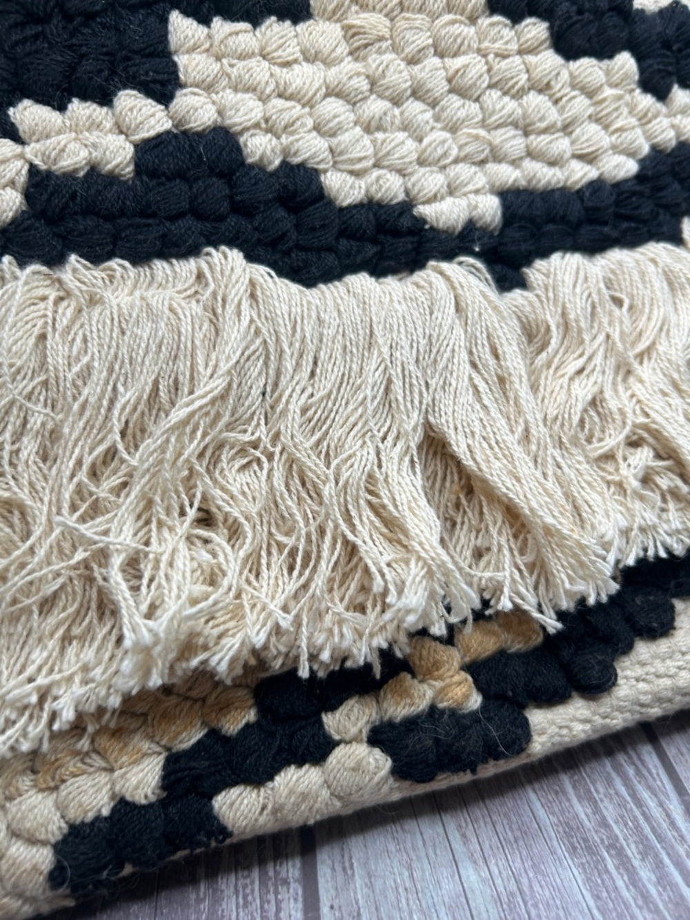 MANGO Boho Embroidered Clutch Bag Woven Cotton Macrame Fringe Black Off White - Picture 13 of 13